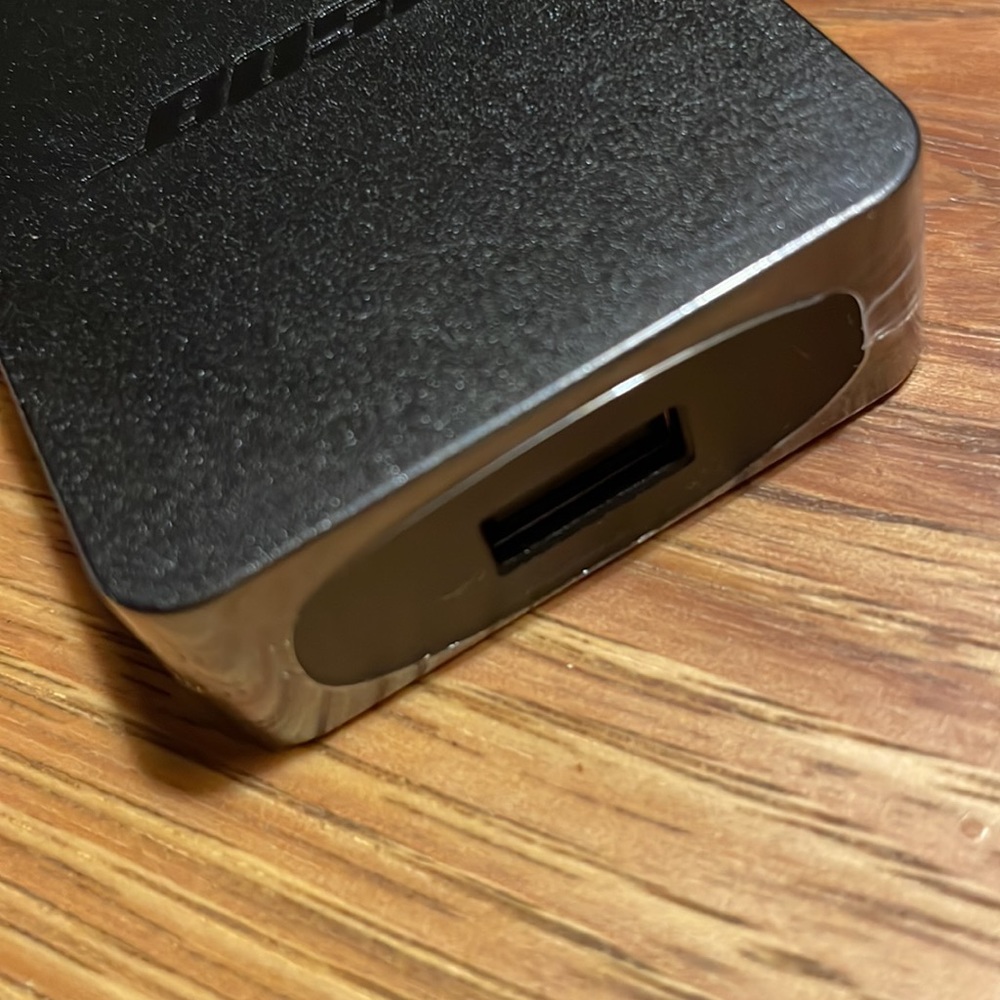 Bose USB charger wall adapter - Picture 4 of 5